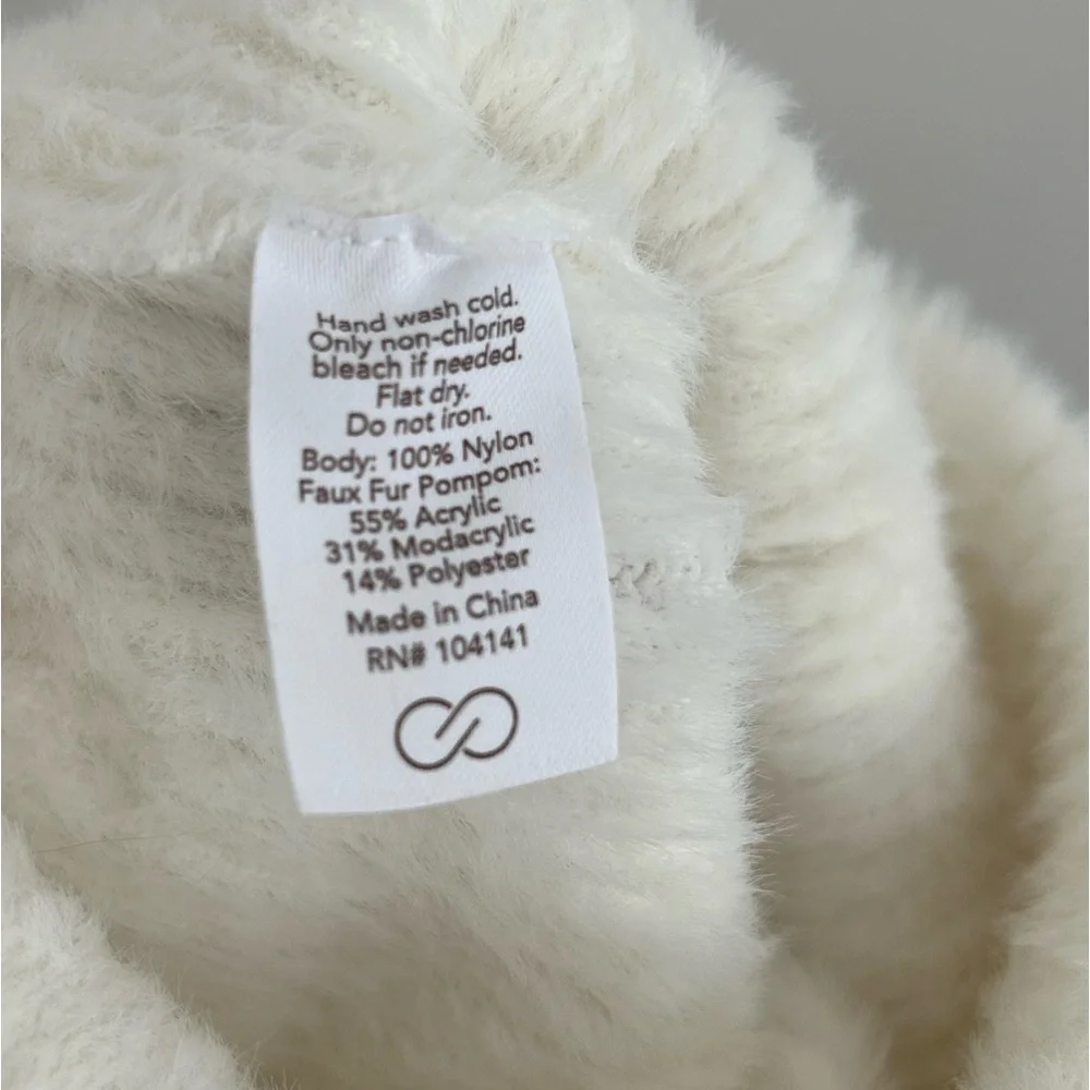 Women’s white fuzzy Pom Pom beanie - Picture 2 of 2